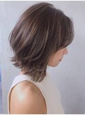くびれボブグレージュ_マニッシュショートネイビーカラー