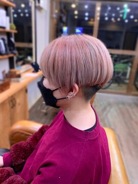 トルチェ(toRtue) 刈り上げハンサムショート ペールピンク ホワイトピンク