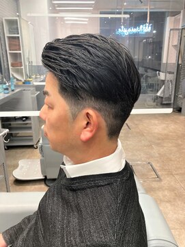 ノイセル 西本町(Noisyle) 七三ツーブロックバーバーフェードサイドパート【本町美容室】