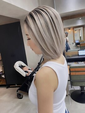 サニー 渋谷(SUNNY) バレイヤージュ、ハイライト、ショコラアッシュ、グレージュ