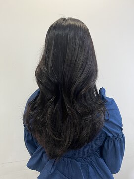 シェノン 西梅田(CHAINON) 前髪/グレーベージュ/レイヤーカット/黒髪/暗髪/ブルーブラック