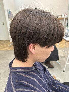 ロミー 本厚木(ROMMY.) 【刈らないメンズヘア】センターパート/微ウルフ