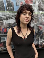 アデ オモテサンドウ(ade omotesando) 癖を活かして作るおしゃれ女子ウルフヘア