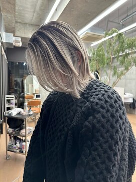 ヌエン 渋谷(NU/EN) shou春のトレンド外国人風バレイヤージュとホワイトベージュ