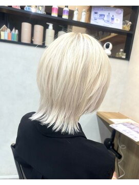 サンドレオ 新宿店(sand Leo) ハッシュウルフホワイト