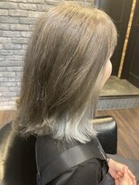 モナン 海老名(Monan)&nbsp;インナーカラー グレージュ ハイトーンカラー