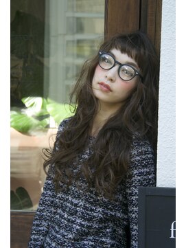 ファヴォリ(favori) 【favor 自由ケ丘　i】外国人風ウェーブ×アンティークシルバー