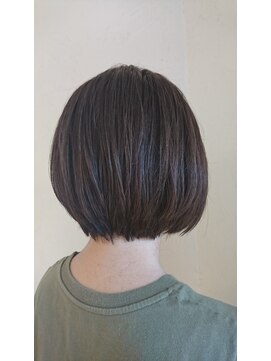 アリーナ 緑が丘店(arena) 大人ショートボブ