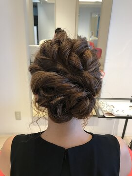 ヘアーリゾートラシックアールプラス(hair resort lachiq R+) 《R+》ねじりアップ