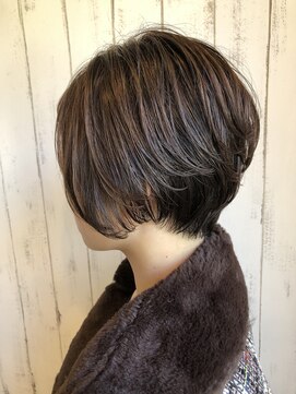 メルト 吉祥寺(melt) 【二階堂光孝】30代、40代大人ショート 前下がり サイド 小顔