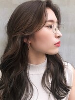 シキ(SIKI)&nbsp;ゆるめなウェーブヘア