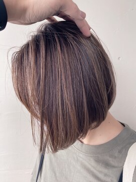 リノショアーズ 日本大通り店(RINOSHORES) 【ハイライトカラー＋1ブリーチ】ボブ/ナチュラルブラウン