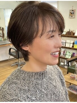 ブラッシュオン(BRUSH-ON) ショートスタイル × アッシュベージュカラー