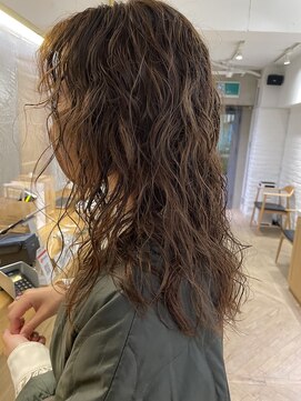 ローレンジウ(LOREN JU) 名駅/名古屋駅/学割U24/レイヤーカット/オージュア/ダブルカラー