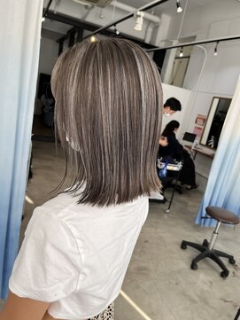 ヘアーステーション ハレラ(Hair station HaLe'LA) くっきりハイライト