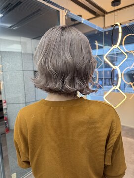 ラ キング(LA KING) ホワイト　グレージュ