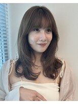 ロングレイヤー顔まわりカットブリーチなしベージュ