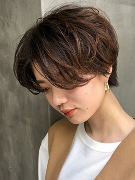 ローリー(Rowlly) ＃前髪長めショート＃ニュアンスパーマ