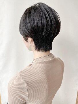 モリオ フロム ロンドン 成増店 【morio成増/ムラマツ】マッシュショート黒髪ハイライト