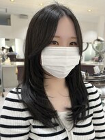 ラウレア(LAULEA)&nbsp;韓国ヘア/レイヤーカット/コバルトブルー/小顔カット/韓国カット