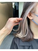 大人かわいいストレート切りっぱなしインナーカラー耳掛け小顔