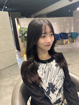 ニーナ ビューティーサロン(NINA Beauty Salon) 重ためロングレイヤー