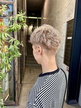 アース 天満橋店(HAIR & MAKE EARTH) 男前◎スパイキーショート×フェードカット
