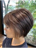 耳掛けショートボブ