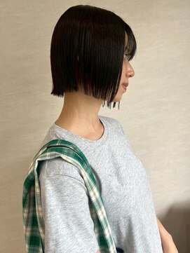 トナリ(tonari) ミニボブ 艶髪 暗髪グレージュ タッセルボブ【鹿児島中央駅】