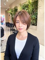 ラック 由比ヶ浜(LUCK)&nbsp;ハイライト/白髪ぼかし/ショート/丸みボブ