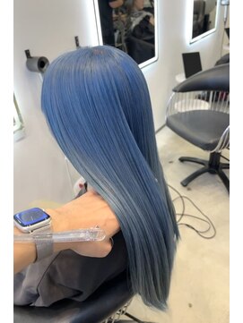 クオン 伊勢崎(QUON.) ブルーシルバー