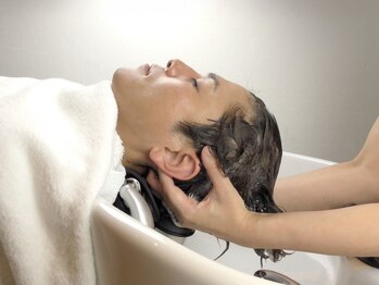 ダーチャ(Datsche)の写真/【中村公園駅徒歩1分】お客様の悩みに合わせて商材をカスタマイズ◎頭皮改善&ケアで髪本来の美しさへー。