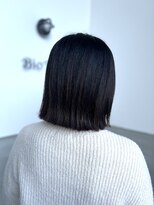 ビオトープアトラ(Bio-Top atora) 外ハネ/切りっぱなしボブ/暗髪/20代30代40代