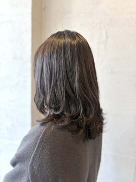 モア(.moA) ミディアムカール