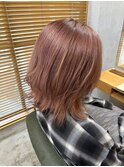 ピンクベージュ