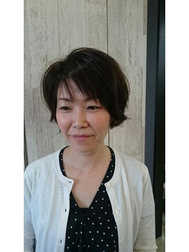 サロンドリールプリマ(Salon de RIRE prima) 甘すぎない丸みショート♪