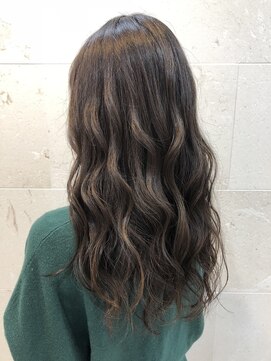 ティンク 天神(Tink) イルミナカラーxグレージュ