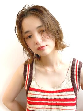 ネオリーブ アンド 渋谷店(Neolive &) ナチュラルベージュショートボブ