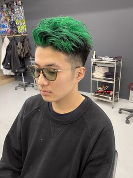 マール 矢場町(MARL) フェードスタイル×グリーンヘアー