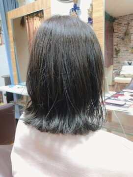 トランク(ToRank) 【ToRank】透明感プラス外ハネミディ