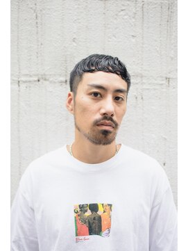 ピズム(PISM) フェードカット／韓国マッシュ/前髪パーマ/ウェットヘア