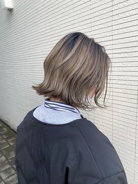 コンセプトトゥービー(Concept to be…) プリンが気にならないハイトーンボブ