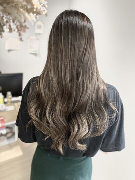 アヴァンス 京橋店(AVANCE) ルーツグラ×グレージュ