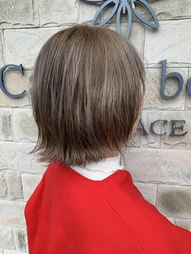 カぺリベラ テラス Capelli bella TERRACE グレージュカラー