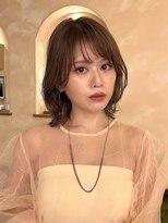顔まわりレイヤーボブ ラベンダーベージュ シースルーバング