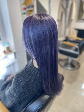 トレパルッキエーレ(tre parrucchiere) ［-tre-］パープルカラー×ハイトーンダブルカラー　20代/30代