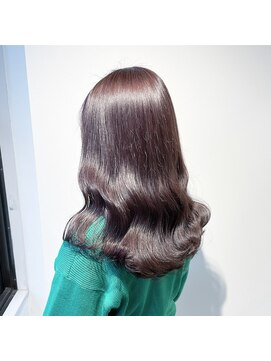 ルイス 宝塚(Luis) 黒髪/ボブルフ/ネビージュ/小顔/ワンレン/髪質改善/