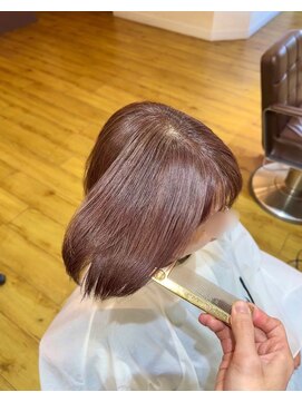 ヘアー ミュゼ 柱店(HAIR Musee) 白髪を活かすピンクベージュカラー