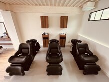 ヌーン ヘアメイク プラス ハッピータイムズ(NOON hair make+happy times)の雰囲気(ゆったりとした空間で髪質改善トリートメントやスパメニューを)