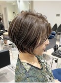 “白髪が目立たない“デザインカラーと大人ショートスタイル